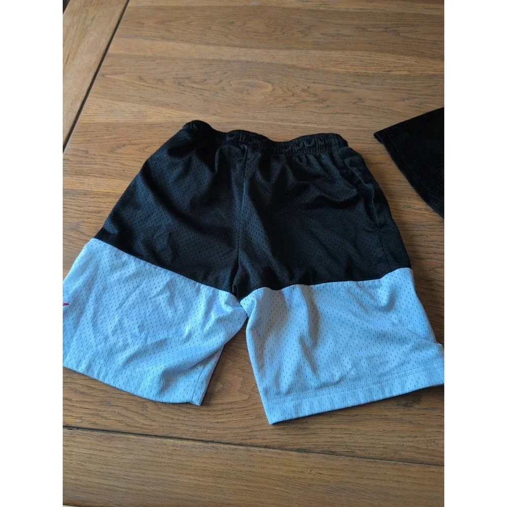 Air Jordan Lot of 2  Black - White  Long‎ Mesh Basketball Shorts Size M EUC